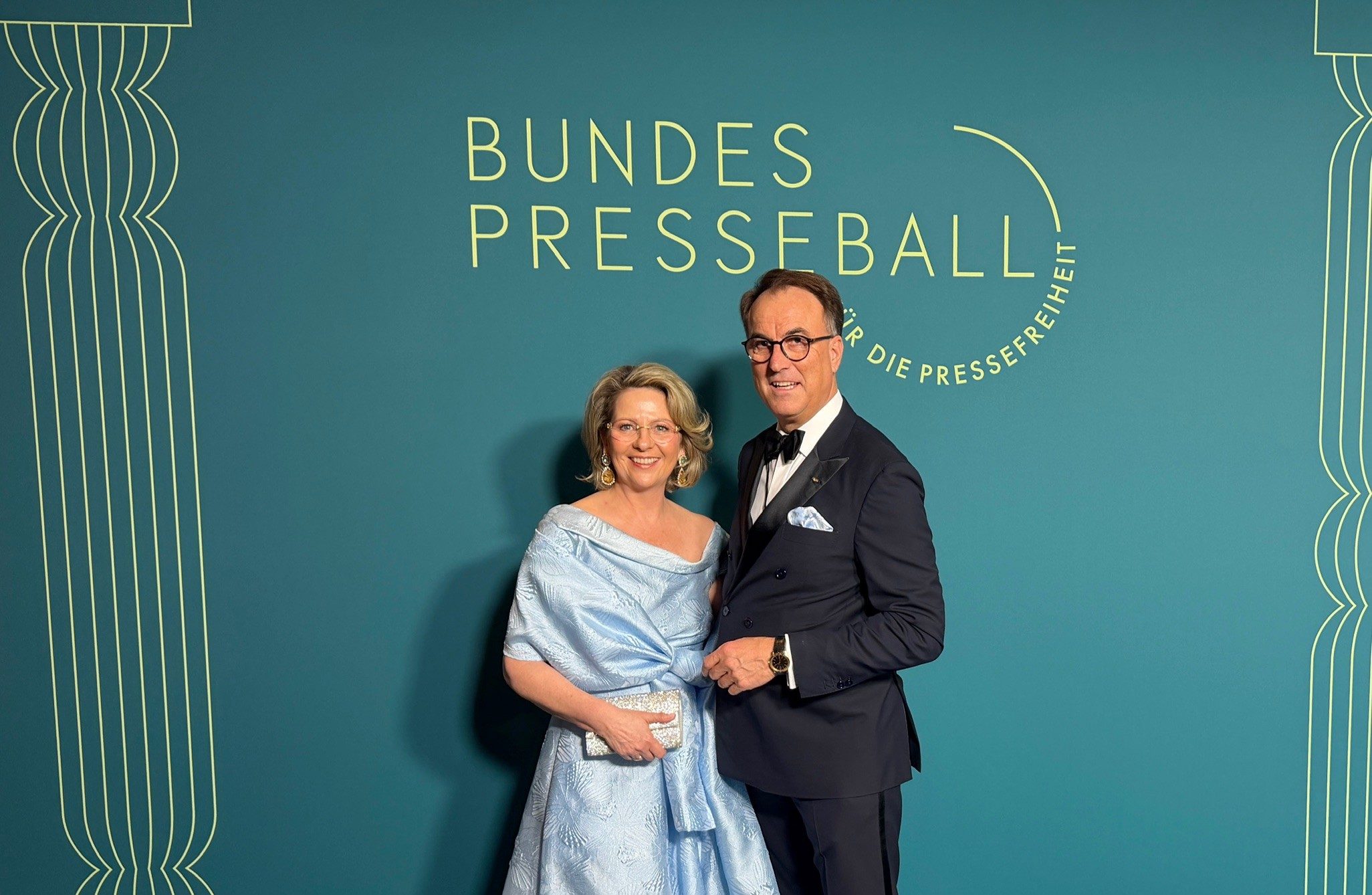 Bundespräsident und APA auf Augenhöhe